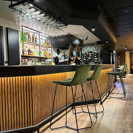 Pension Quilmes Vimianzo ภายนอก รูปภาพ