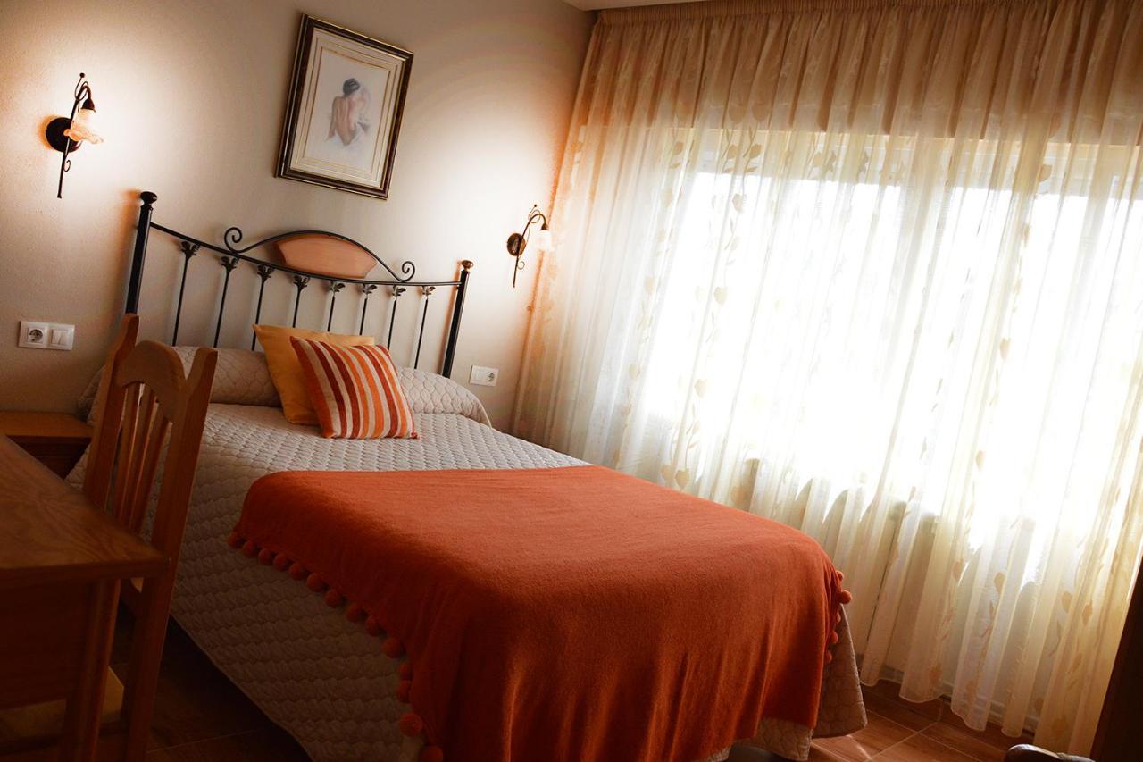 Pension Quilmes Vimianzo ภายนอก รูปภาพ