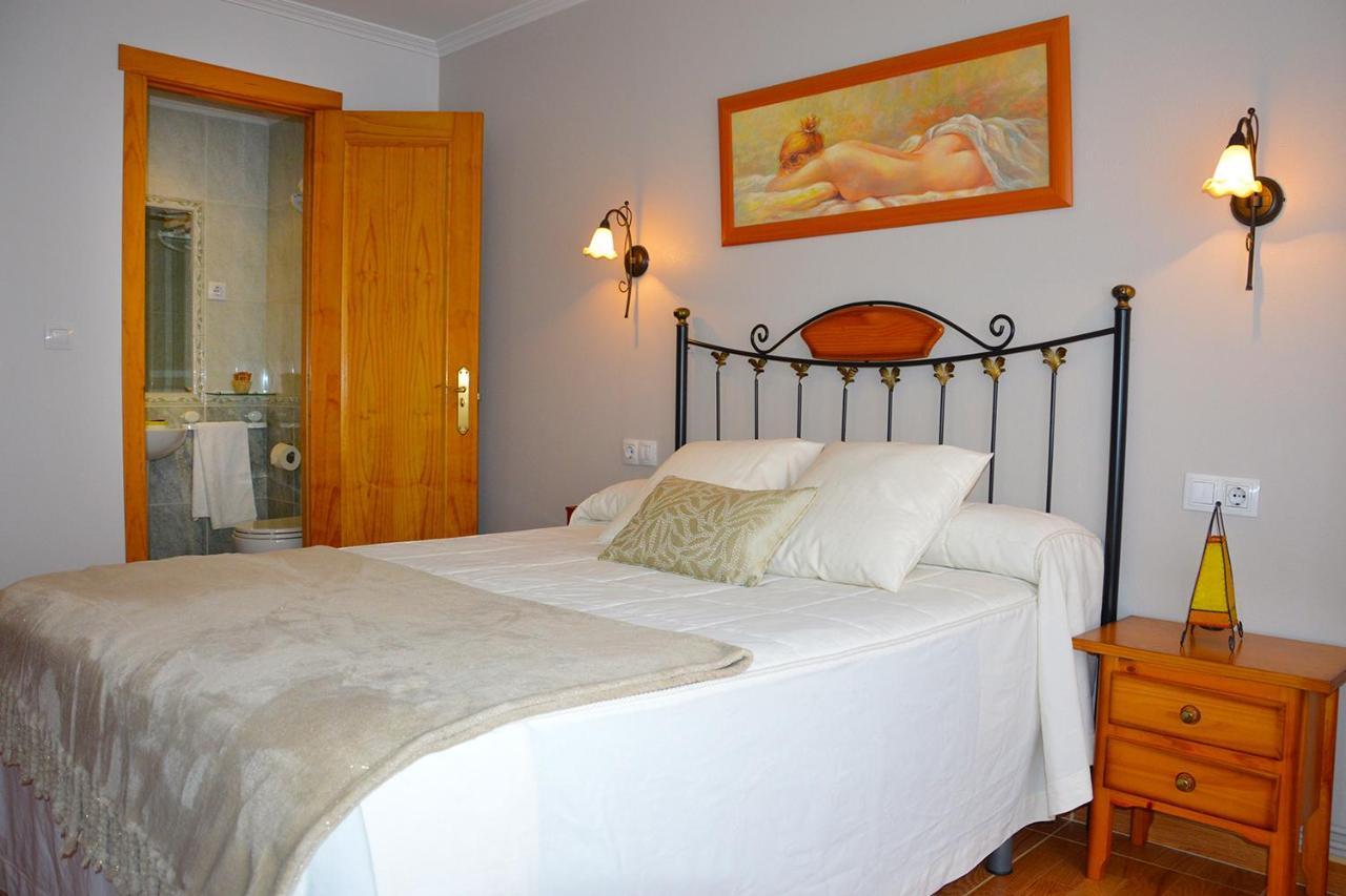 Pension Quilmes Vimianzo ภายนอก รูปภาพ