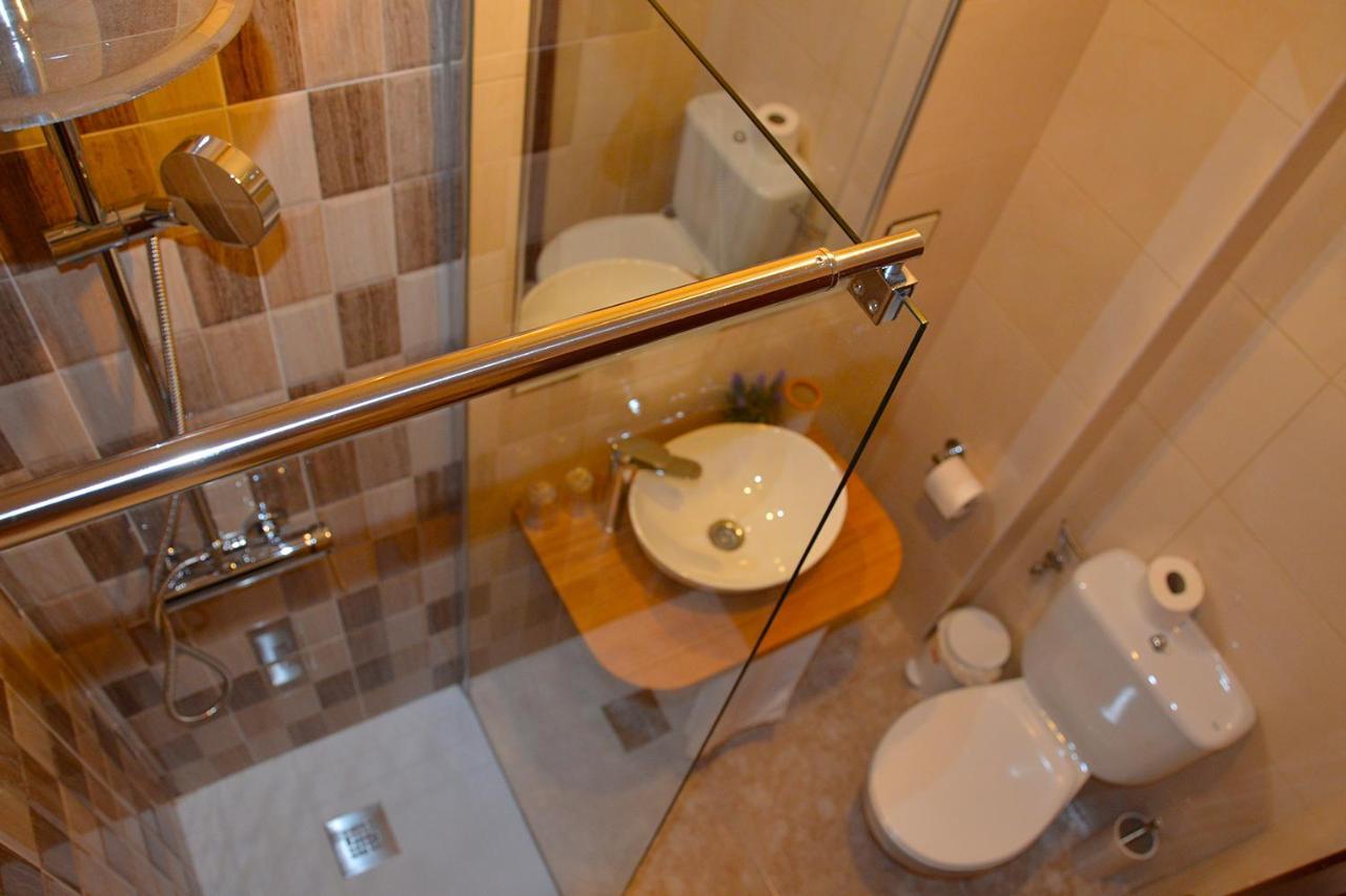 Pension Quilmes Vimianzo ภายนอก รูปภาพ