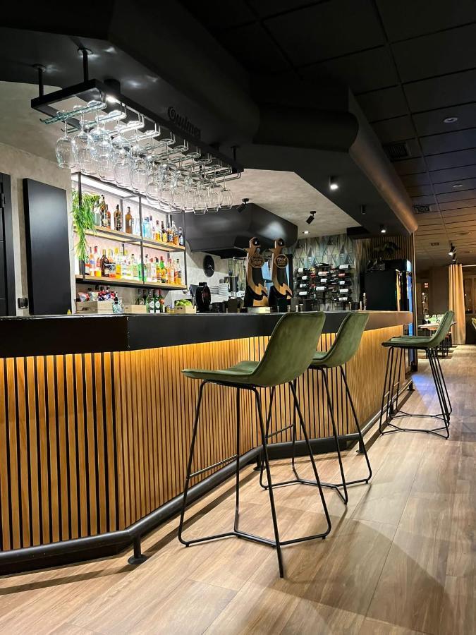 Pension Quilmes Vimianzo ภายนอก รูปภาพ