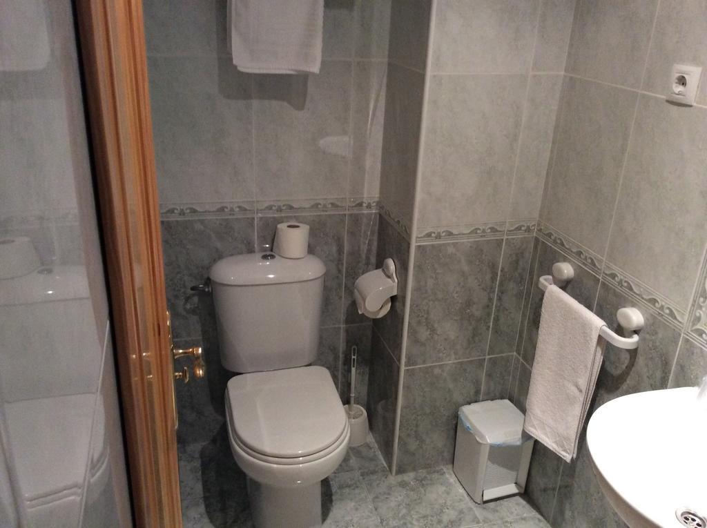 Pension Quilmes Vimianzo ภายนอก รูปภาพ